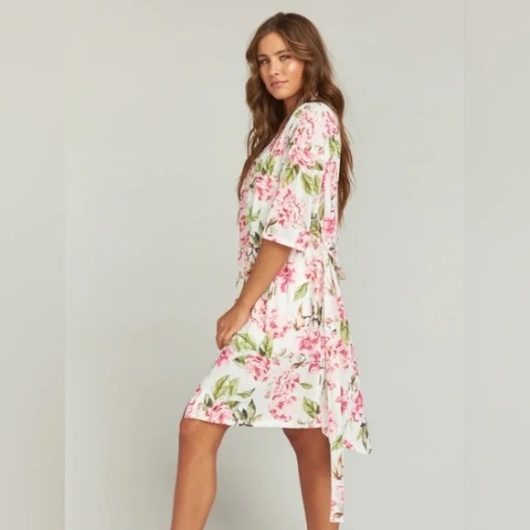 Show me your MuMu BRIE Floral Garden Print Short Kimono Robe - Picture 3 of 14